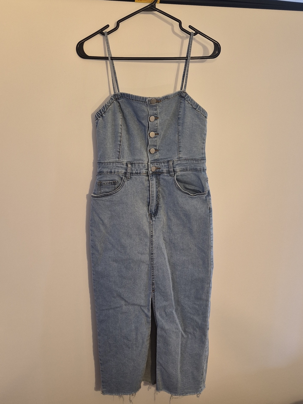 Denim Button-Front Midi Dress with Spaghetti Straps - Light Blue